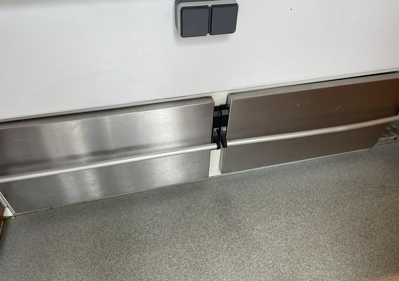 Renault Master Autosklep wędl Gastronomiczny Food Truck Foodtruck Sklep Klima Borc - Kamion shpërndarës: foto 4 Renault Master Autosklep wędl Gastronomiczny Food Truck Foodtruck Sklep Klima Borc - Kamion shpërndarës: foto 4