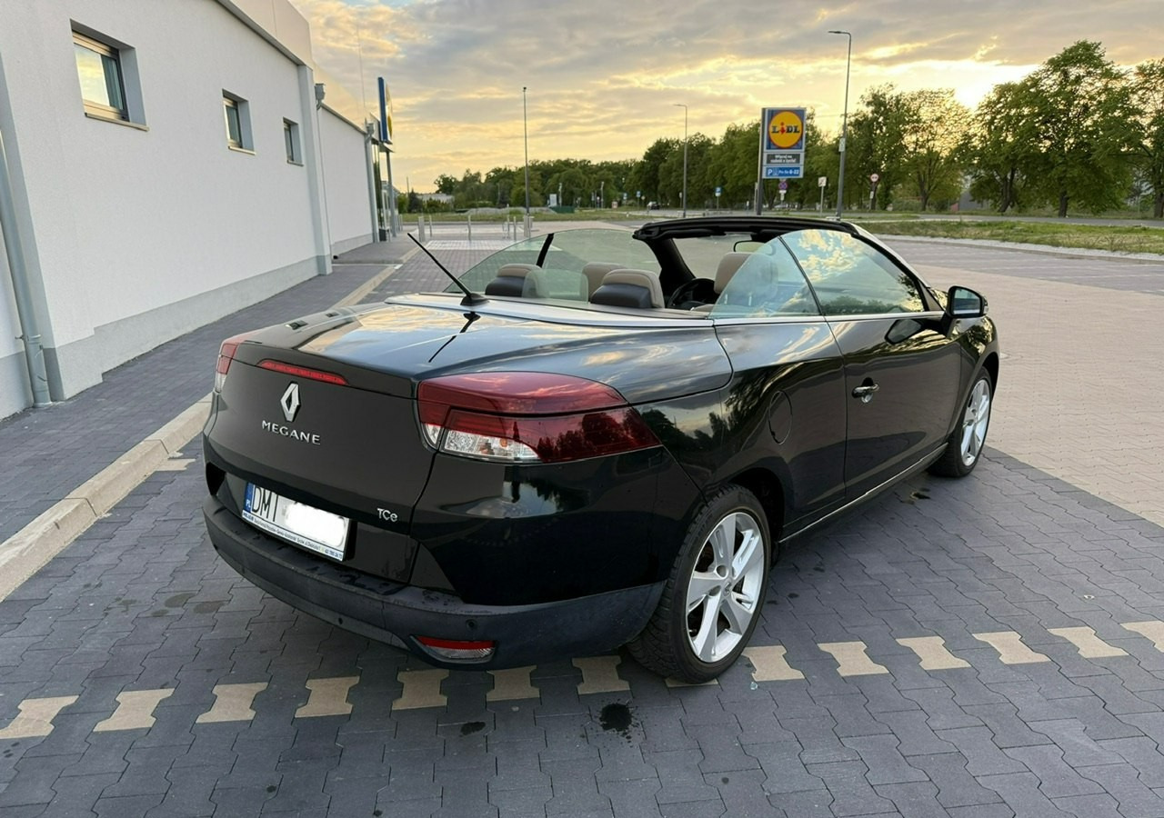 Renault Megane III Cabrio LIFT III 1.2 TCE 131 Skóra Led Navi PDC Bogate wyposażenie 20 - Veturë: foto 2 Renault Megane III Cabrio LIFT III 1.2 TCE 131 Skóra Led Navi PDC Bogate wyposażenie 20 - Veturë: foto 2