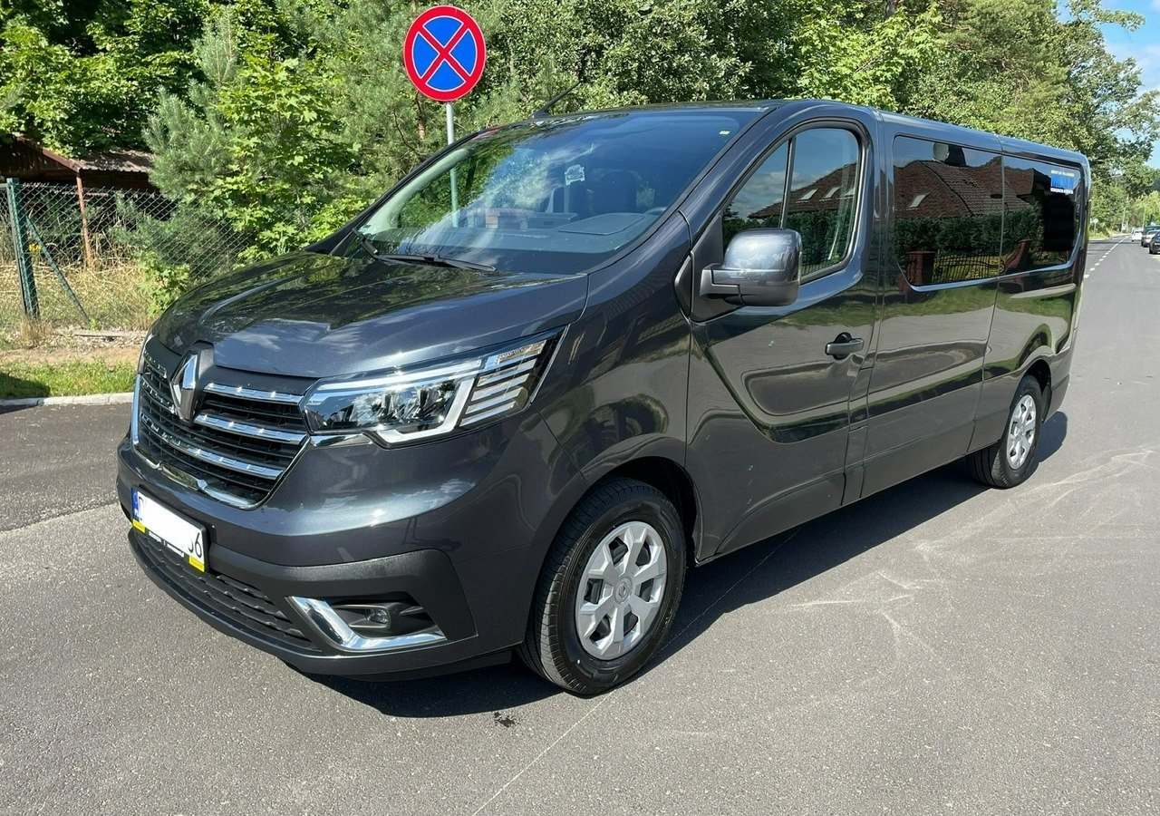 Renault Trafic III 2.0dci 150KM 9-osobowy do przewozu niepełnosprawnych RAMPA 2022 PFRO - Veturë: foto 5 Renault Trafic III 2.0dci 150KM 9-osobowy do przewozu niepełnosprawnych RAMPA 2022 PFRO - Veturë: foto 5