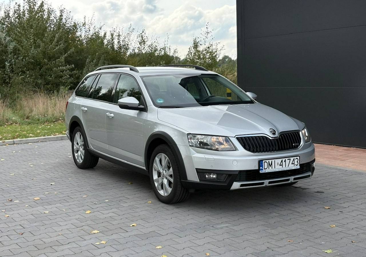 Skoda Octavia III Skoda Octavia 4X4 Scout 2.0 TDI -150KM Model 2017 Bezwypadkowa FV 23 - Veturë: foto 1 Skoda Octavia III Skoda Octavia 4X4 Scout 2.0 TDI -150KM Model 2017 Bezwypadkowa FV 23 - Veturë: foto 1