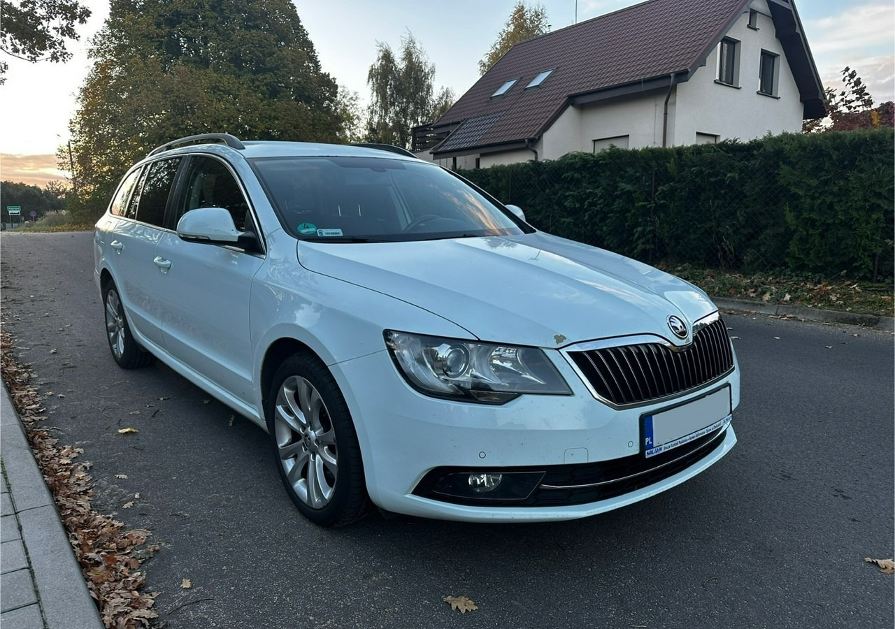 Skoda Superb II Skoda Superb 1.8TSI 160KM LPG PRINS 2035 KLIMA NAVI PDC XENON 2015 - Makinë me portobagazh: foto 2 Skoda Superb II Skoda Superb 1.8TSI 160KM LPG PRINS 2035 KLIMA NAVI PDC XENON 2015 - Makinë me portobagazh: foto 2