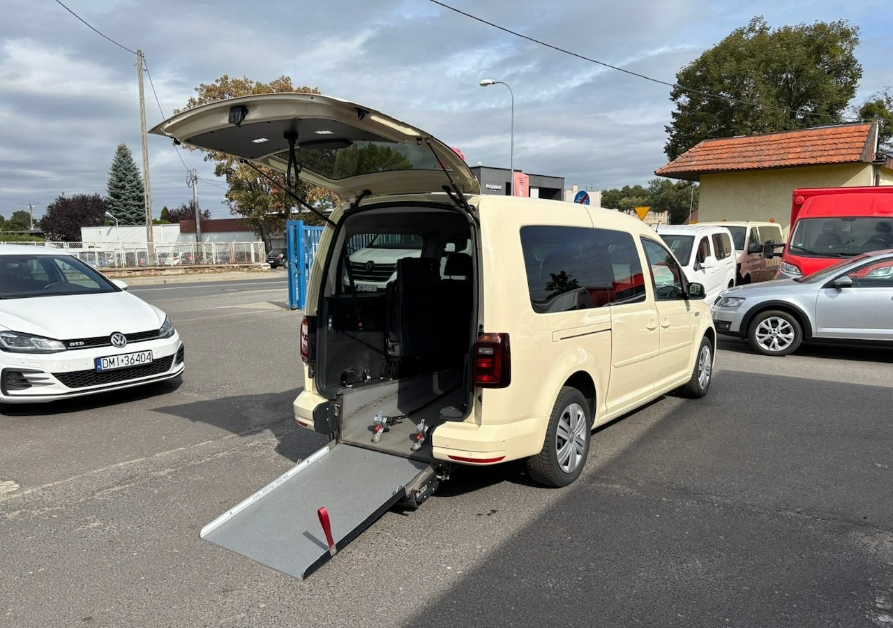 Volkswagen Caddy III Caddy 2.0-150 Niepełnosprawnych inwalida rampa Bogate wyposażeniePFR - Makinë me portobagazh: foto 4 Volkswagen Caddy III Caddy 2.0-150 Niepełnosprawnych inwalida rampa Bogate wyposażeniePFR - Makinë me portobagazh: foto 4