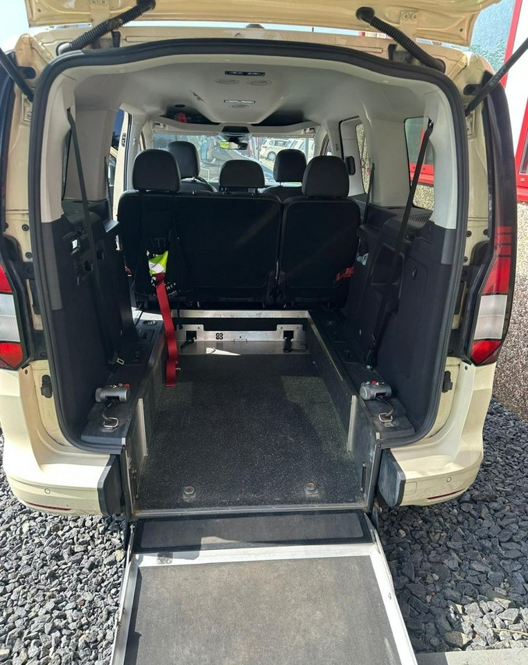 Volkswagen Caddy III Caddy 2.0TDI dla Niepełnosprawnych inwalida rampa Model 2023 PFRON - Makinë me portobagazh: foto 3 Volkswagen Caddy III Caddy 2.0TDI dla Niepełnosprawnych inwalida rampa Model 2023 PFRON - Makinë me portobagazh: foto 3