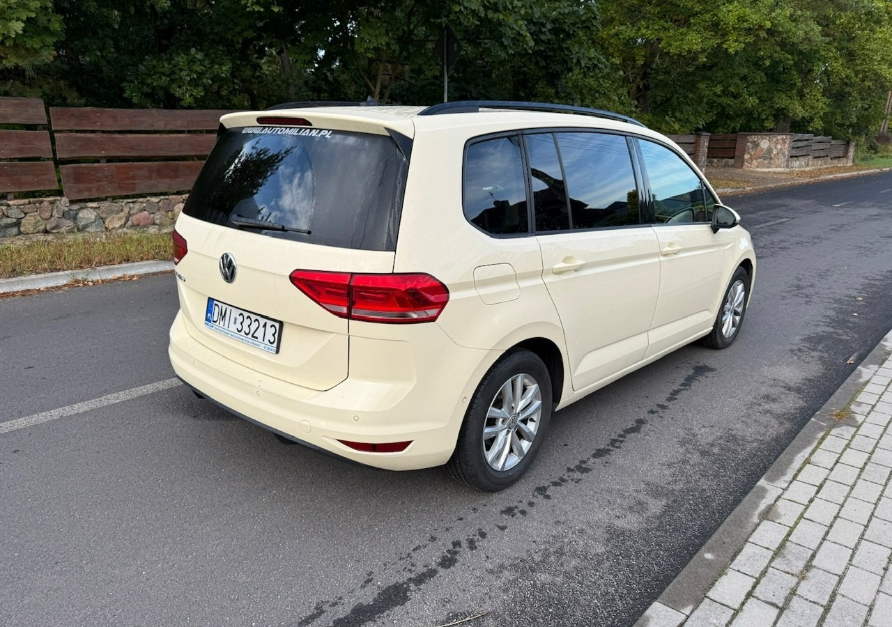 Volkswagen Touran III 2.0 TDI DSG 120 KM Automat 7osobowy Klima Skóra Full Serwis 2020 - Makinë me portobagazh: foto 3 Volkswagen Touran III 2.0 TDI DSG 120 KM Automat 7osobowy Klima Skóra Full Serwis 2020 - Makinë me portobagazh: foto 3