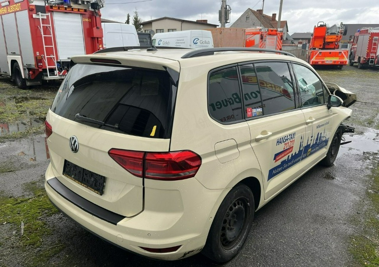 Volkswagen Touran III Touran - Veturë: foto 1 Volkswagen Touran III Touran - Veturë: foto 1