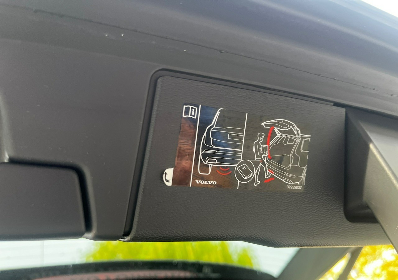 SUV Volvo XC60 II XC60 Recharge Hybryda Plug-in 2.0T8 390KM Inscription Faktura Vat 23: foto 16
