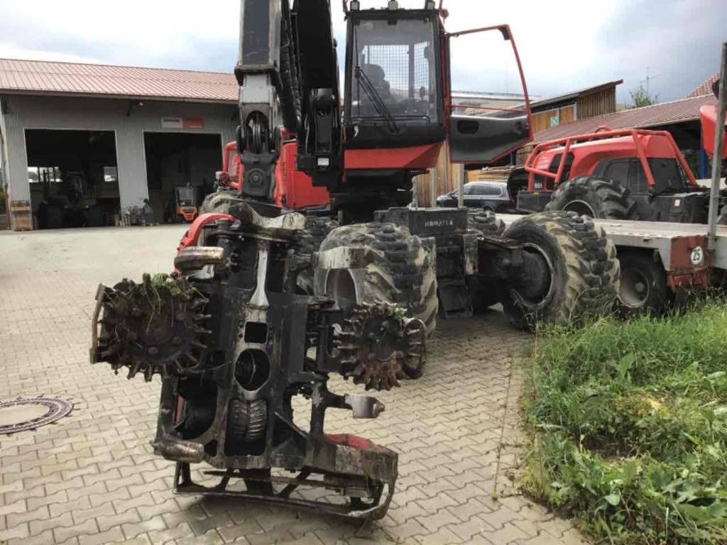 Komatsu 911.5 - Korrëse pylltarie: foto 1 Komatsu 911.5 - Korrëse pylltarie: foto 1
