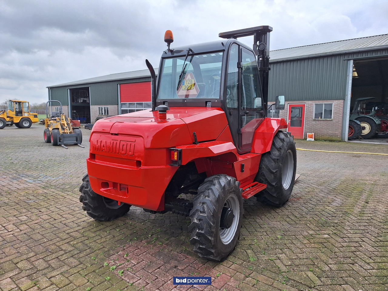 Manitou 30-4 4x4 - Pirun më naftë: foto 5 Manitou 30-4 4x4 - Pirun më naftë: foto 5