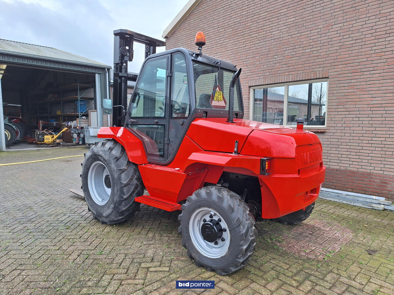 Manitou 30-4 4x4 - Pirun më naftë: foto 3 Manitou 30-4 4x4 - Pirun më naftë: foto 3