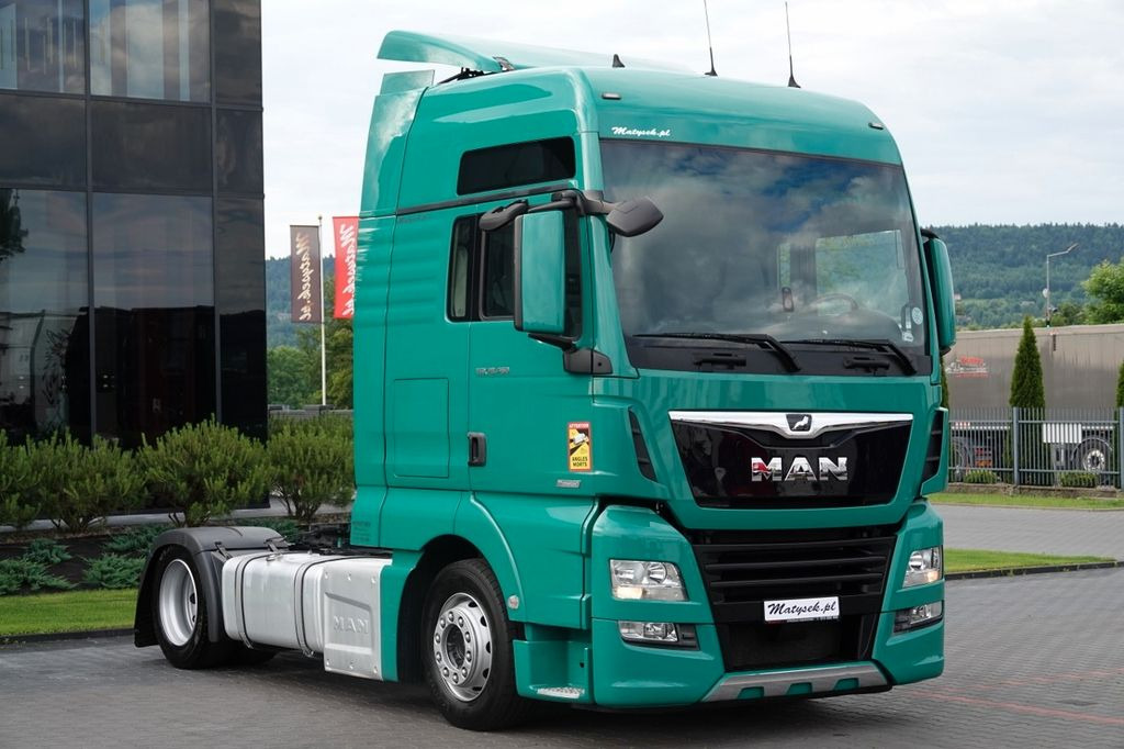MAN TGX 18. 460 / XXL / MEGA / LOWDECK / RETARDER / - Gjysmë-kamion: foto 1 MAN TGX 18. 460 / XXL / MEGA / LOWDECK / RETARDER / - Gjysmë-kamion: foto 1