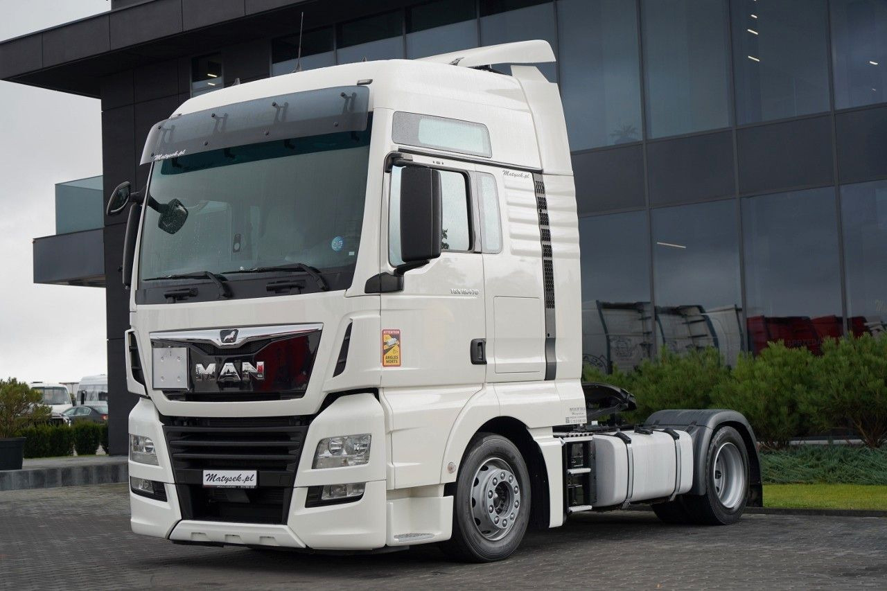 MAN TGX 18.470 / LOW DECK / MEGA / REGULOWANE SIODŁO - Gjysmë-kamion: foto 1 MAN TGX 18.470 / LOW DECK / MEGA / REGULOWANE SIODŁO - Gjysmë-kamion: foto 1