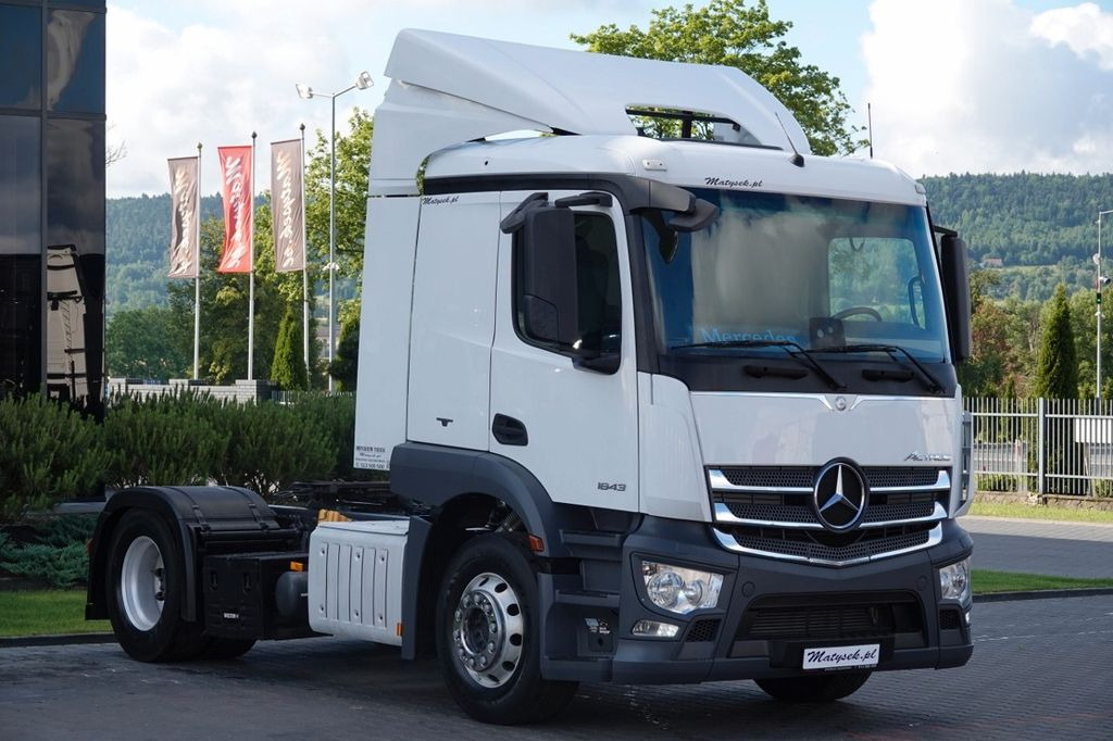 Mercedes-Benz ACTROS 1840 / PEŁNY ADR / NISKA KABINA / - Gjysmë-kamion: foto 2 Mercedes-Benz ACTROS 1840 / PEŁNY ADR / NISKA KABINA / - Gjysmë-kamion: foto 2