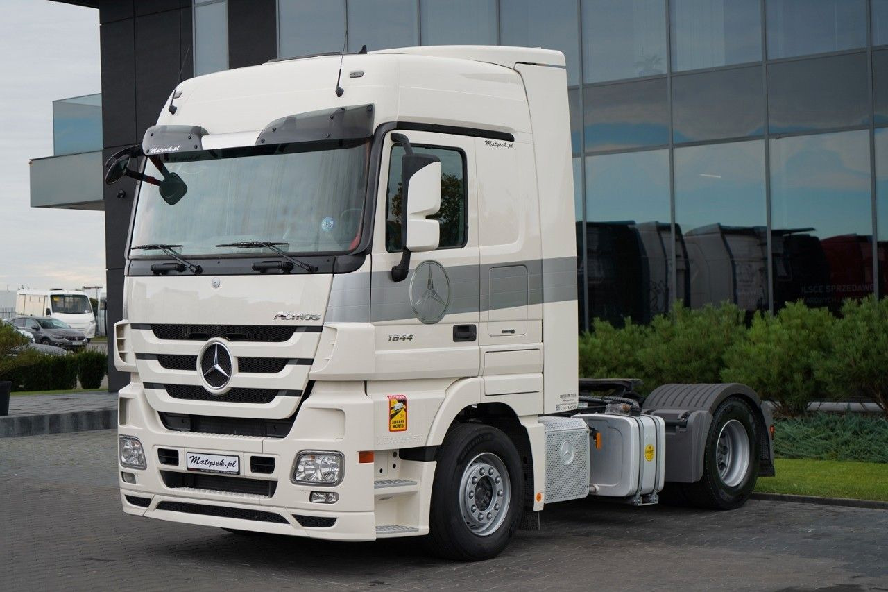 Mercedes-Benz ACTROS 1844 / HYDRAULIKA / 2010 / - Gjysmë-kamion: foto 4 Mercedes-Benz ACTROS 1844 / HYDRAULIKA / 2010 / - Gjysmë-kamion: foto 4
