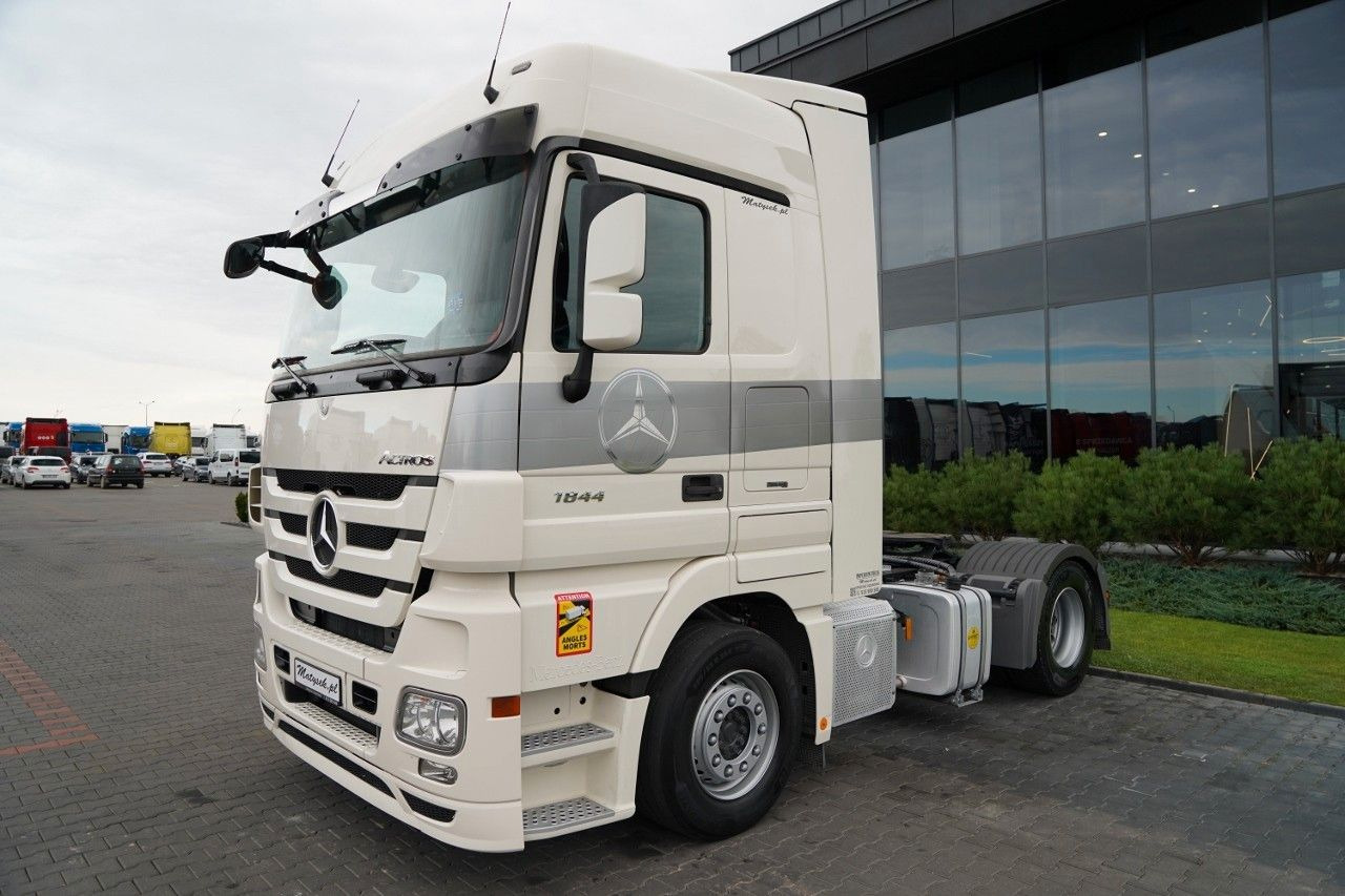 Mercedes-Benz ACTROS 1844 / HYDRAULIKA / 2010 / - Gjysmë-kamion: foto 5 Mercedes-Benz ACTROS 1844 / HYDRAULIKA / 2010 / - Gjysmë-kamion: foto 5