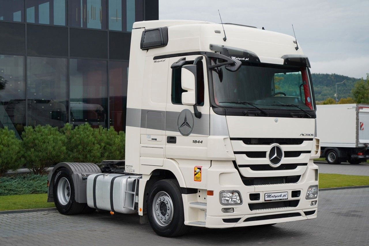 Mercedes-Benz ACTROS 1844 / HYDRAULIKA / 2010 / - Gjysmë-kamion: foto 1 Mercedes-Benz ACTROS 1844 / HYDRAULIKA / 2010 / - Gjysmë-kamion: foto 1