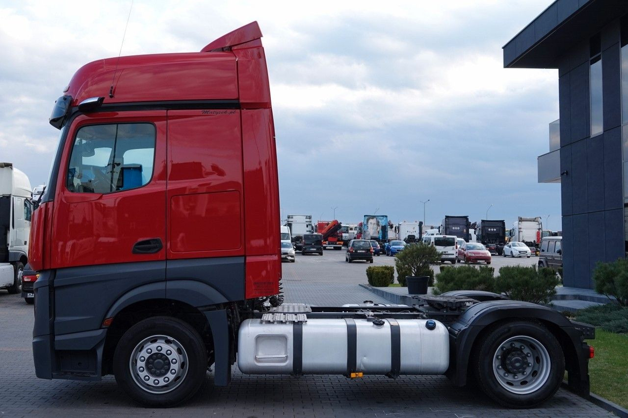 Mercedes-Benz ACTROS 1845 / LOW DECK / MEGA / BIG SPACE / PO - Gjysmë-kamion: foto 5 Mercedes-Benz ACTROS 1845 / LOW DECK / MEGA / BIG SPACE / PO - Gjysmë-kamion: foto 5