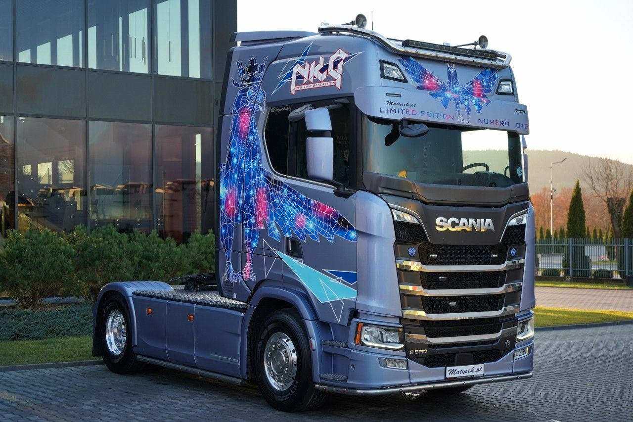 Scania S 580 / V8 / ORGINALNA EDYCJA LIMITED / NR 010 / - Gjysmë-kamion: foto 4 Scania S 580 / V8 / ORGINALNA EDYCJA LIMITED / NR 010 / - Gjysmë-kamion: foto 4