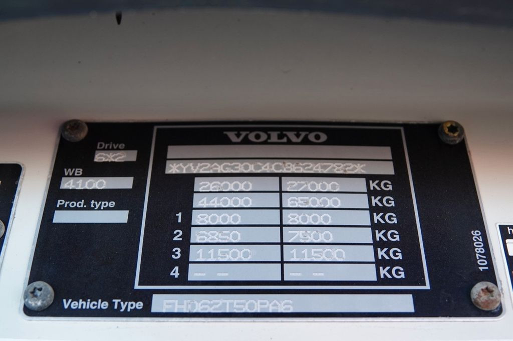 Gjysmë-kamion Volvo FH 500 / 6x2 / RETARDER / PEŁNY ADR / PUSHER / O Volvo FH 500 / 6x2 / RETARDER / PEŁNY ADR / PUSHER / O: foto 16 Gjysmë-kamion Volvo FH 500 / 6x2 / RETARDER / PEŁNY ADR / PUSHER / O Volvo FH 500 / 6x2 / RETARDER / PEŁNY ADR / PUSHER / O: foto 16