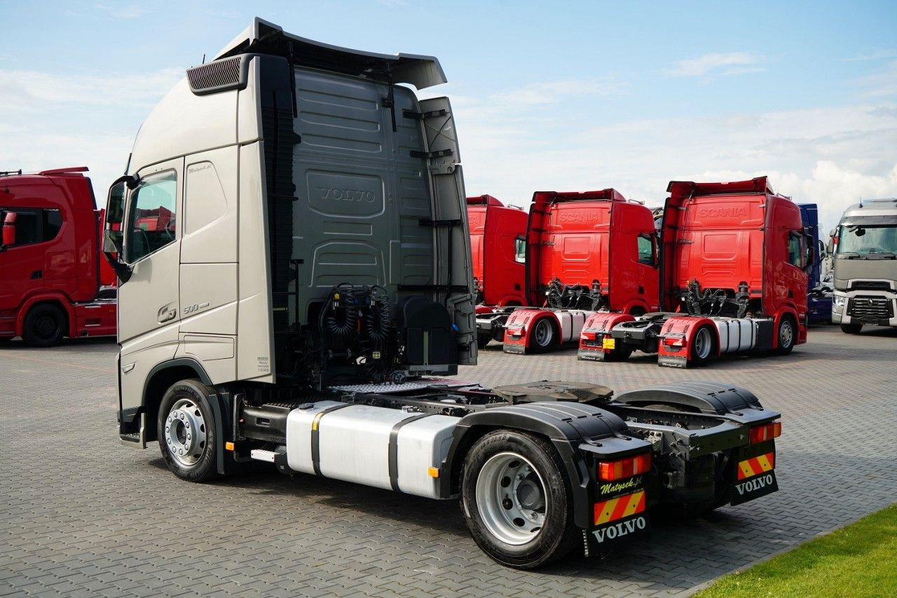 Volvo FH 500 / XXL / I-SAVE / LOWDECK / MEGA / I-PARK Volvo FH 500 / XXL / I-SAVE / LOWDECK / MEGA / I-PARK - Gjysmë-kamion: foto 4 Volvo FH 500 / XXL / I-SAVE / LOWDECK / MEGA / I-PARK Volvo FH 500 / XXL / I-SAVE / LOWDECK / MEGA / I-PARK - Gjysmë-kamion: foto 4
