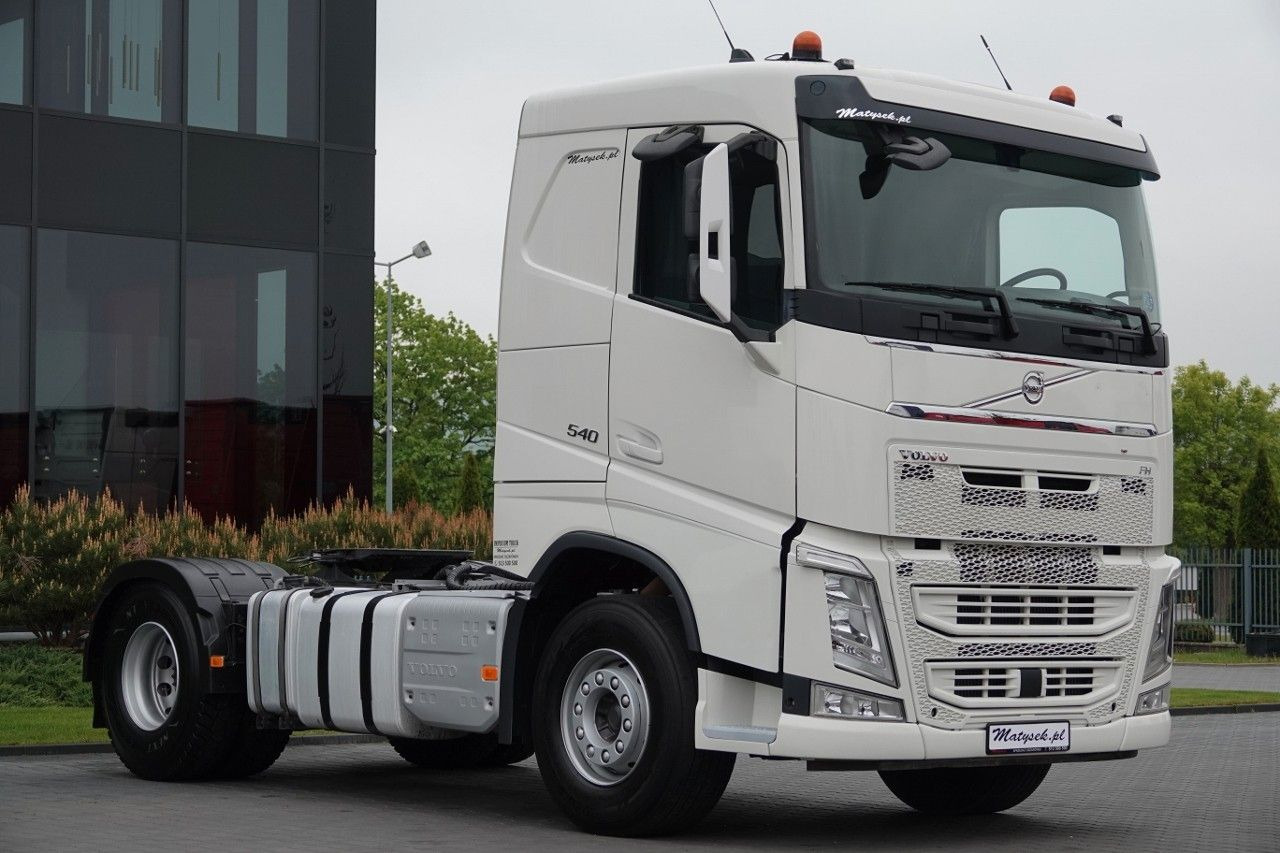 Volvo FH 540 /HYDRAULIKA DWUOBWODOWA / NISKA KABINA - Gjysmë-kamion: foto 1 Volvo FH 540 /HYDRAULIKA DWUOBWODOWA / NISKA KABINA - Gjysmë-kamion: foto 1