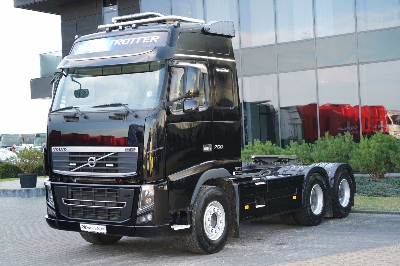 Volvo FH16 / 700 / 6x4 / HYDRAULIKA / RETARDER / 3 OSI - Gjysmë-kamion: foto 5 Volvo FH16 / 700 / 6x4 / HYDRAULIKA / RETARDER / 3 OSI - Gjysmë-kamion: foto 5