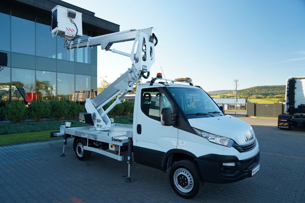Iveco DAILY 35-120 / ZWYŻKA / PODNOŚNIK KOSZOWY 20 ME - Platformë ajrore e montuar në kamion: foto 4 Iveco DAILY 35-120 / ZWYŻKA / PODNOŚNIK KOSZOWY 20 ME - Platformë ajrore e montuar në kamion: foto 4