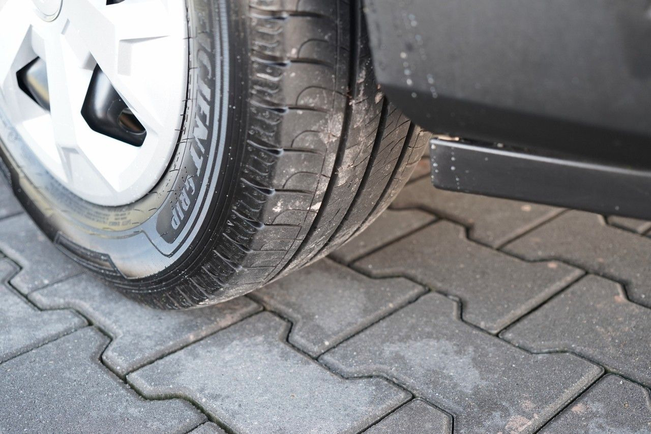 Furgon pasagjerësh Renault TRAFIC III / BUS / 9 MIEJSC / 90 TYS KM / PIERWS: foto 16