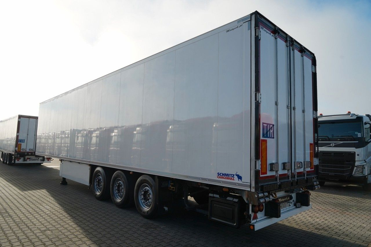 Schmitz Cargobull / CHŁODNIA / THERMO KING SLX 300 / HAKÓWKA / OŚ - Gjysmë rimorkio frigorifer: foto 3 Schmitz Cargobull / CHŁODNIA / THERMO KING SLX 300 / HAKÓWKA / OŚ - Gjysmë rimorkio frigorifer: foto 3