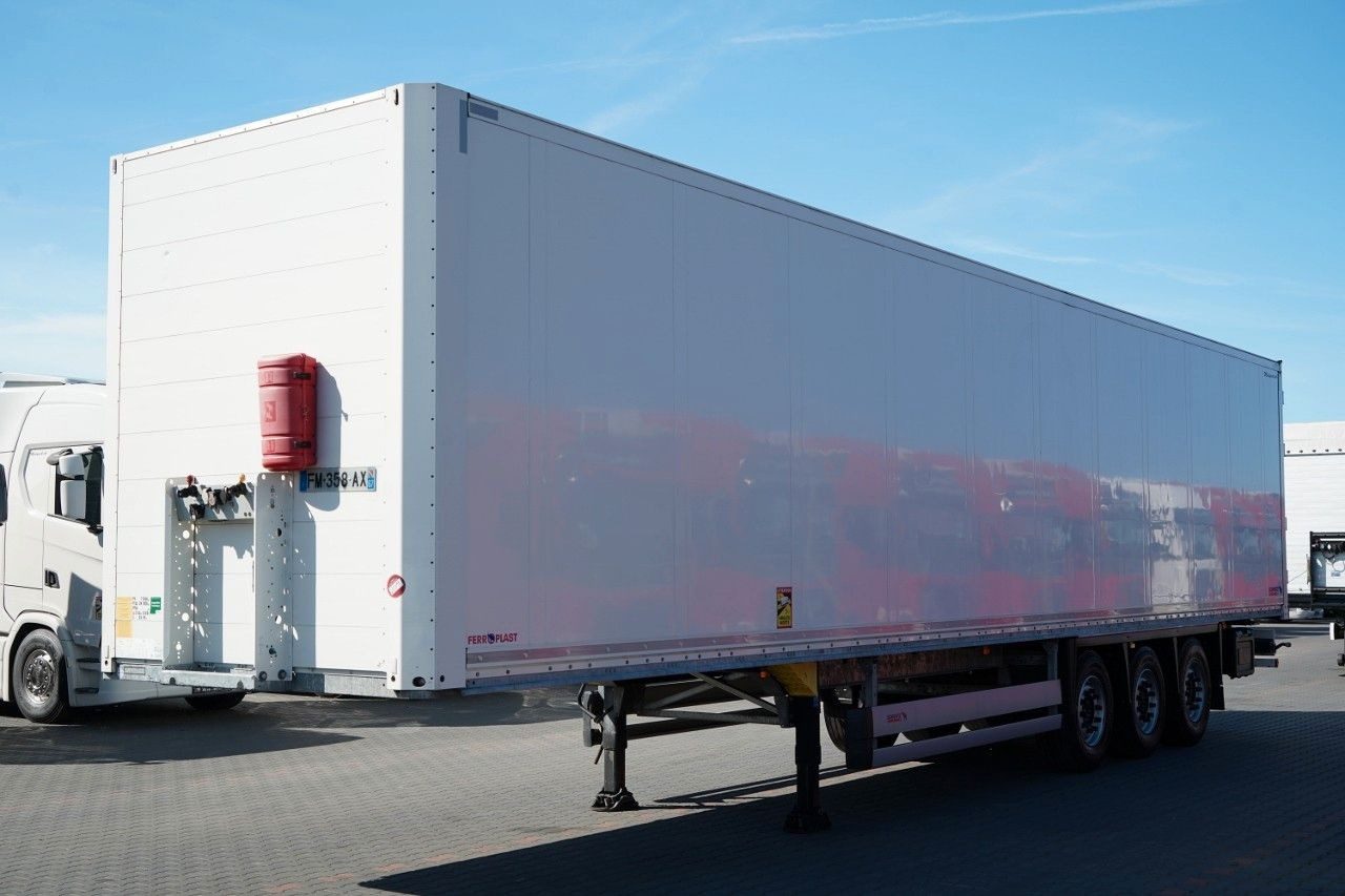Schmitz Cargobull KONTENER KOFFER / DOPPELSTOCK / 2 OŚ PODNOSZONA - Gjysmë rimorkio frigorifer: foto 2 Schmitz Cargobull KONTENER KOFFER / DOPPELSTOCK / 2 OŚ PODNOSZONA - Gjysmë rimorkio frigorifer: foto 2