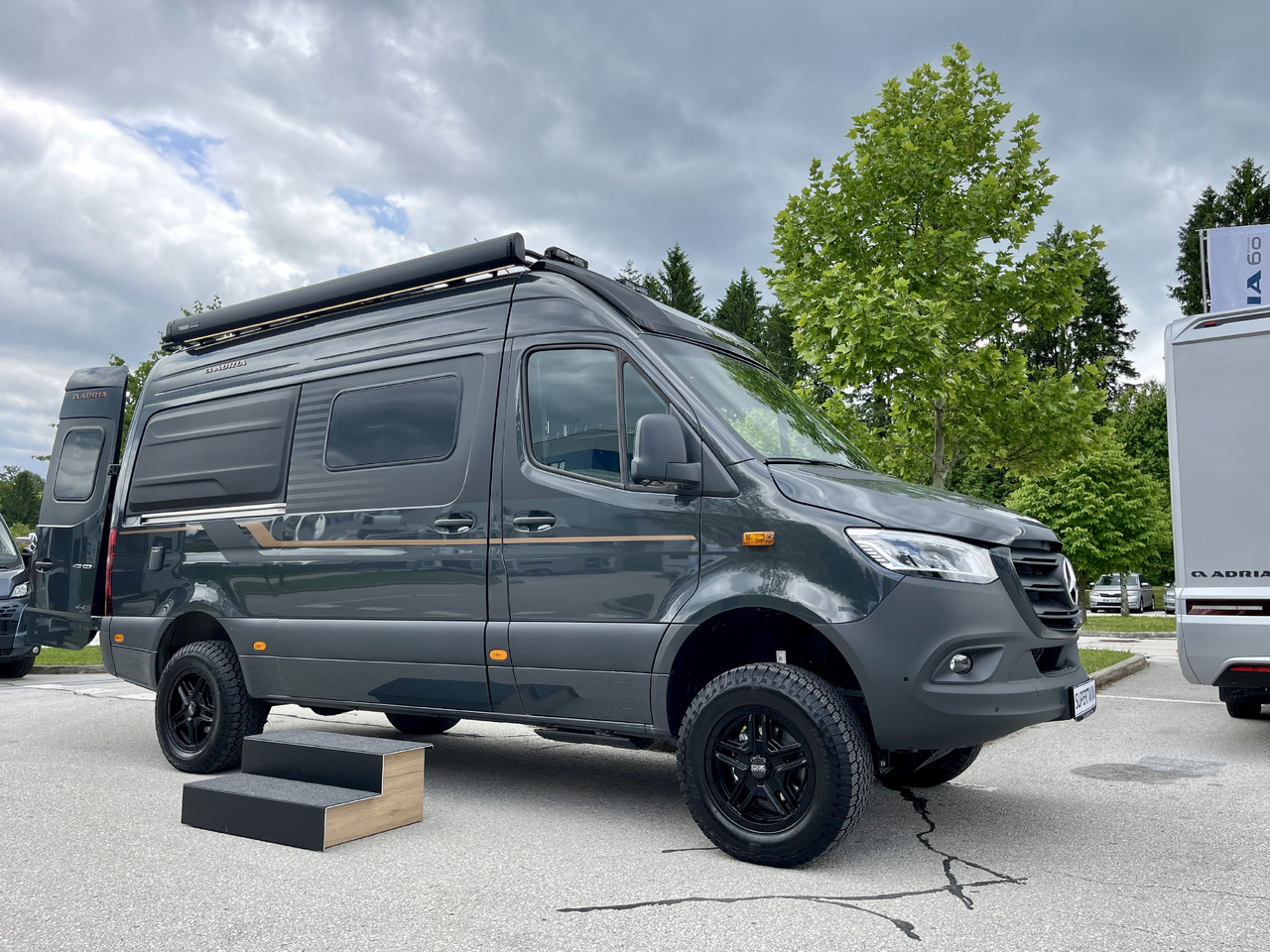 ADRIA Super Twin 600 SP - Furgon kampingu: foto 2 ADRIA Super Twin 600 SP - Furgon kampingu: foto 2