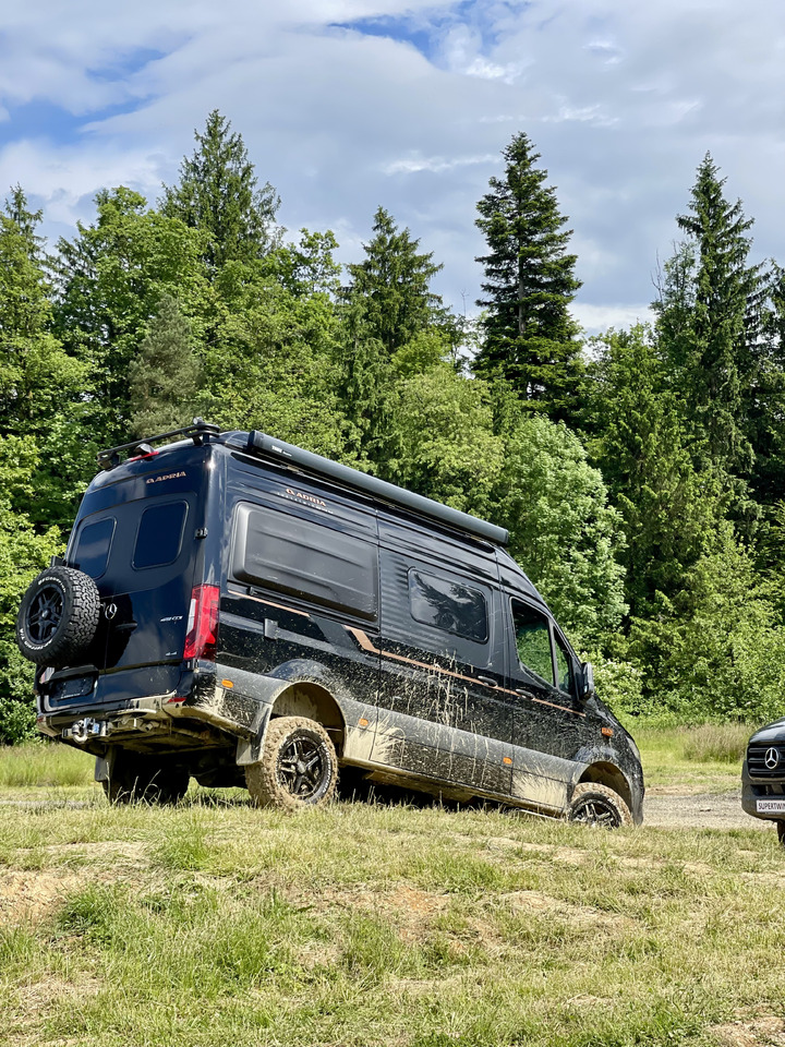 ADRIA Super Twin 600 SP - Furgon kampingu: foto 4 ADRIA Super Twin 600 SP - Furgon kampingu: foto 4