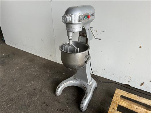 Hobart AE200 Planetary mixer - Makineri ushqimore: foto 2 Hobart AE200 Planetary mixer - Makineri ushqimore: foto 2