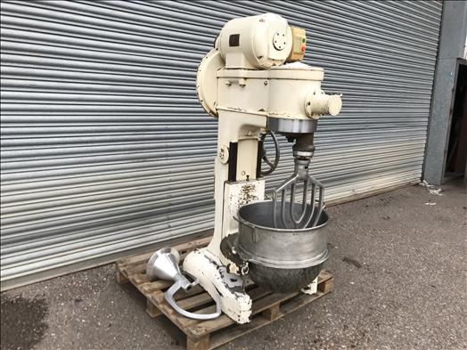 Hobart ME800 80L planetary mixer - Makineri ushqimore: foto 1 Hobart ME800 80L planetary mixer - Makineri ushqimore: foto 1