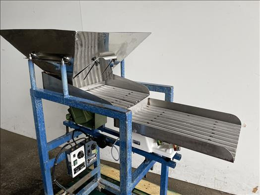 NNP Vibratory conveyor - Konvejer: foto 2 NNP Vibratory conveyor - Konvejer: foto 2