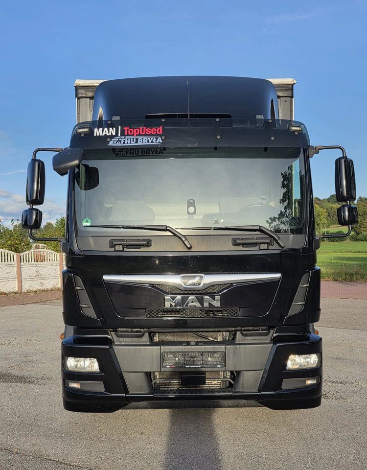 MAN TGM 12.290 / 15.290 / E6/ FIRANKA /BOCZNE DRZWI / BURTO-FIRANKA / 18PALET / WINDA / NISKI PRZEBIEG / 2018/ CAŁY NA PODUSZKACH / SERWISOWANY - Kamion me tendë: foto 3 MAN TGM 12.290 / 15.290 / E6/ FIRANKA /BOCZNE DRZWI / BURTO-FIRANKA / 18PALET / WINDA / NISKI PRZEBIEG / 2018/ CAŁY NA PODUSZKACH / SERWISOWANY - Kamion me tendë: foto 3