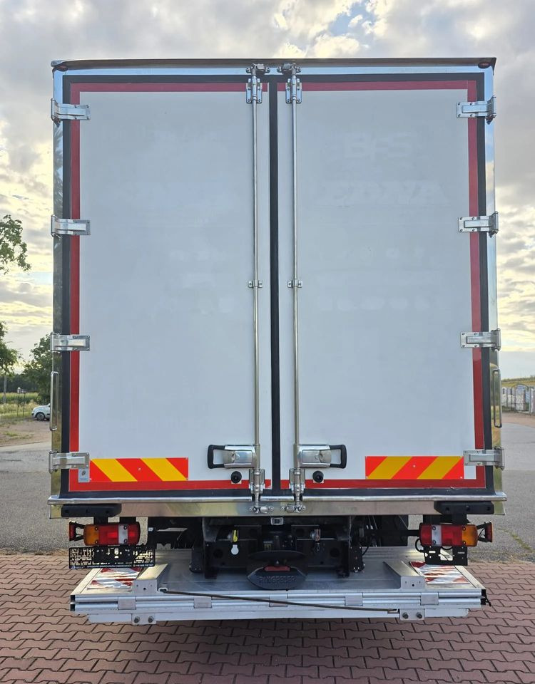 MAN TGM 15.250 / CHŁODNIA / WINDA / 2018 ROK / 230 TYŚ KM / BOCZNE DRZWI / AUTOMAT / SPROWADZONY / E6 / 18 EUROPALET/ - Kamion frigorifer: foto 5 MAN TGM 15.250 / CHŁODNIA / WINDA / 2018 ROK / 230 TYŚ KM / BOCZNE DRZWI / AUTOMAT / SPROWADZONY / E6 / 18 EUROPALET/ - Kamion frigorifer: foto 5