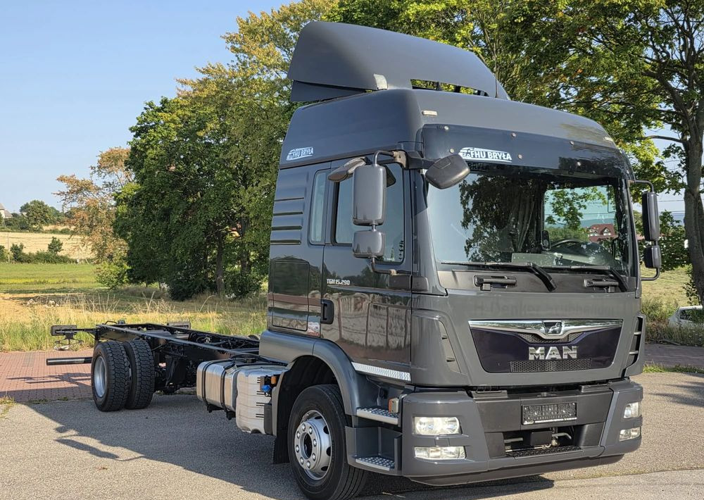 MAN TGM 15.290 / RAMA DO ZABUDOWY / AUTOMAT / SPROWADZONY / E6 / LIFT / ROZSTAW OSI 5.5M / LAWETA / POMOC DROGOWA / STAN BARDZO DOBRY/ - Kamion kabinë-shasi: foto 4 MAN TGM 15.290 / RAMA DO ZABUDOWY / AUTOMAT / SPROWADZONY / E6 / LIFT / ROZSTAW OSI 5.5M / LAWETA / POMOC DROGOWA / STAN BARDZO DOBRY/ - Kamion kabinë-shasi: foto 4