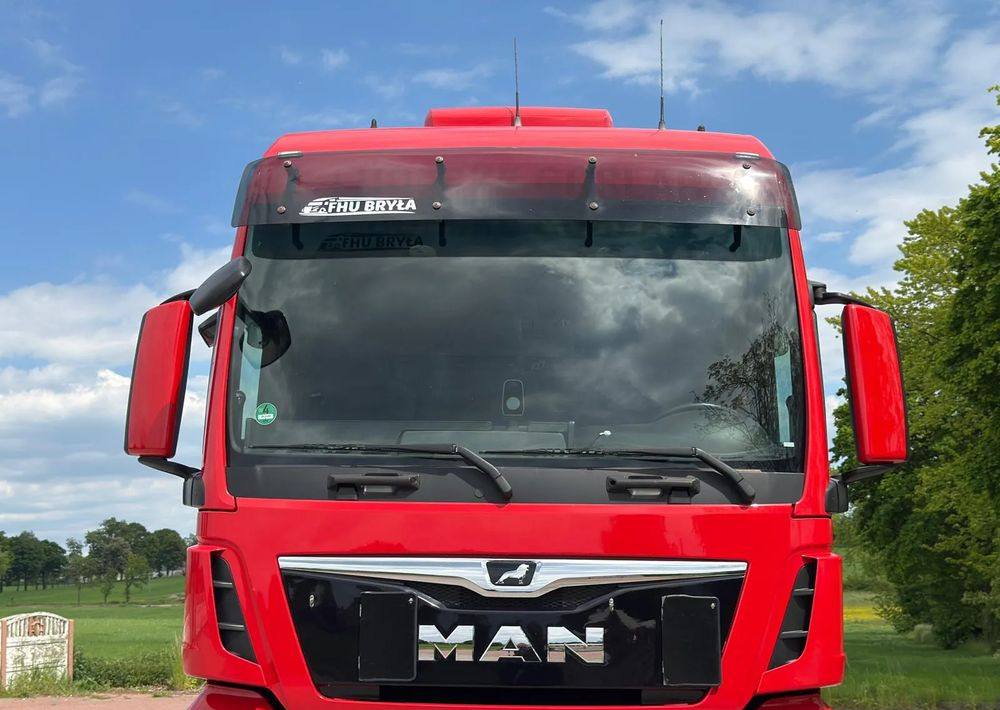 MAN TGX 26.500/LIFT/6X2/KLIMA POSTOJOWA/18PALET/E6/FIRANKA/WINDA/NISKI PRZEBIEG/JEDEN WŁAŚCICIEL/PODWIESZANA OŚ - Kamion me tendë: foto 5 MAN TGX 26.500/LIFT/6X2/KLIMA POSTOJOWA/18PALET/E6/FIRANKA/WINDA/NISKI PRZEBIEG/JEDEN WŁAŚCICIEL/PODWIESZANA OŚ - Kamion me tendë: foto 5