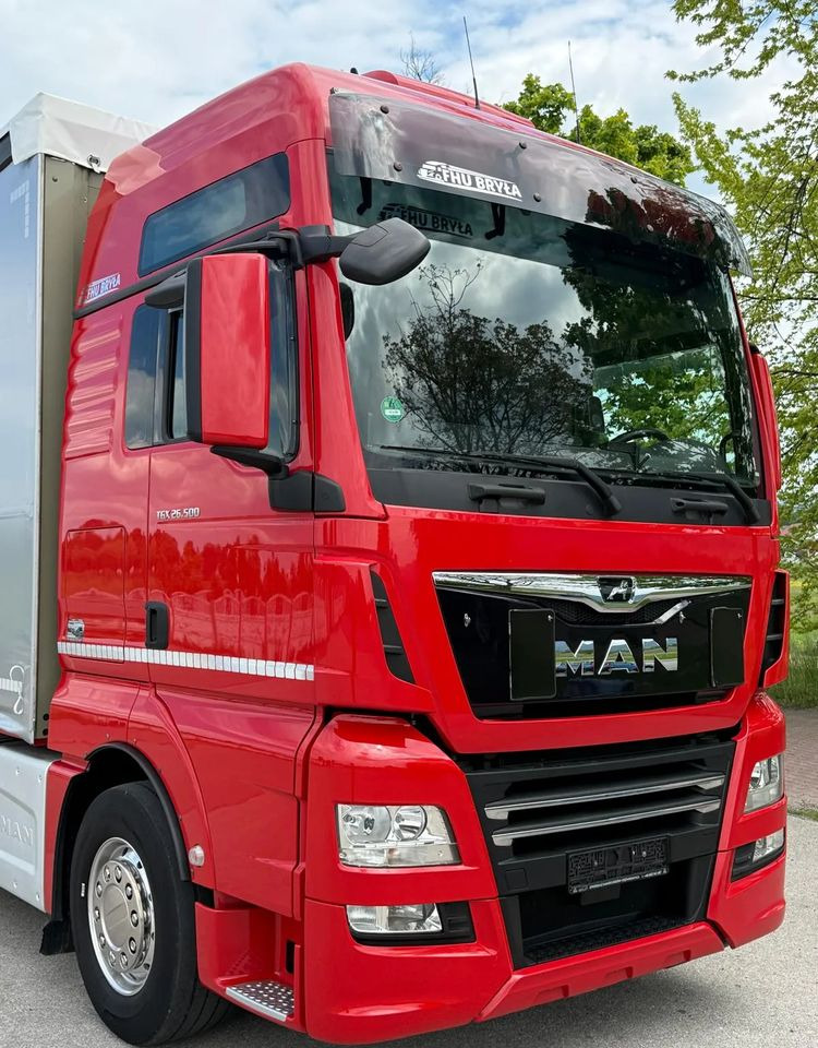 MAN TGX 26.500/LIFT/6X2/KLIMA POSTOJOWA/18PALET/E6/FIRANKA/WINDA/NISKI PRZEBIEG/JEDEN WŁAŚCICIEL/PODWIESZANA OŚ - Kamion me tendë: foto 3 MAN TGX 26.500/LIFT/6X2/KLIMA POSTOJOWA/18PALET/E6/FIRANKA/WINDA/NISKI PRZEBIEG/JEDEN WŁAŚCICIEL/PODWIESZANA OŚ - Kamion me tendë: foto 3