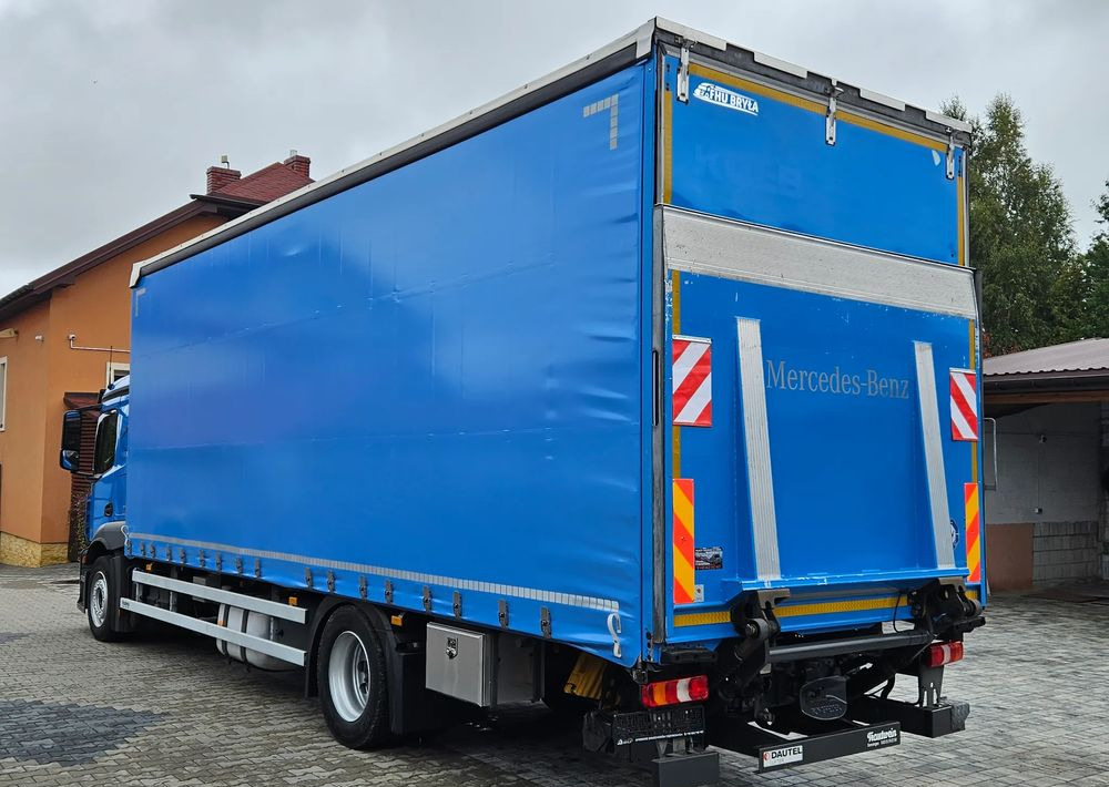 Mercedes-Benz ACTROS 1835 / FIRANKA / WINDA / 19 EUROPALET / AUTOMAT / Z NIEMIEC / 2016/DUŻA ŁADOWNOŚĆ - Kamion me tendë: foto 5 Mercedes-Benz ACTROS 1835 / FIRANKA / WINDA / 19 EUROPALET / AUTOMAT / Z NIEMIEC / 2016/DUŻA ŁADOWNOŚĆ - Kamion me tendë: foto 5