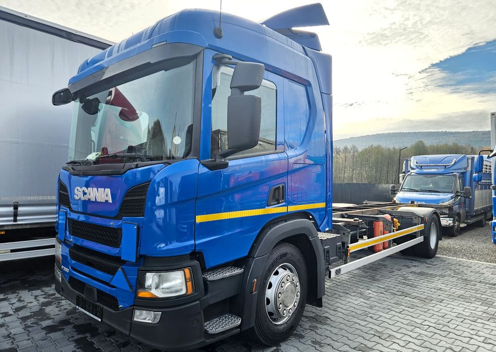 Scania P360 / P410 / BDF / RAMA / FIRANKA / PEŁNA SYPIALKA / WINDA /  E6 / CAŁA NA PODUSZKACH / ROZSTAW OSI 5.5M / LAWETA / DO ŻYWCA / DO BYDŁA  / DO ZABUDOWY / SPROWADZONA - Kamion kabinë-shasi: foto 1 Scania P360 / P410 / BDF / RAMA / FIRANKA / PEŁNA SYPIALKA / WINDA /  E6 / CAŁA NA PODUSZKACH / ROZSTAW OSI 5.5M / LAWETA / DO ŻYWCA / DO BYDŁA  / DO ZABUDOWY / SPROWADZONA - Kamion kabinë-shasi: foto 1