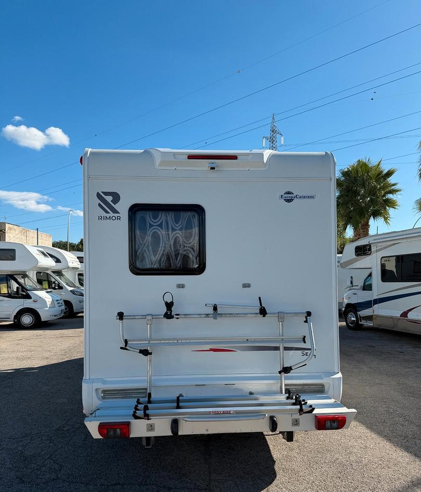 Rimor SEAL 3 - Kamper alcove: foto 5 Rimor SEAL 3 - Kamper alcove: foto 5