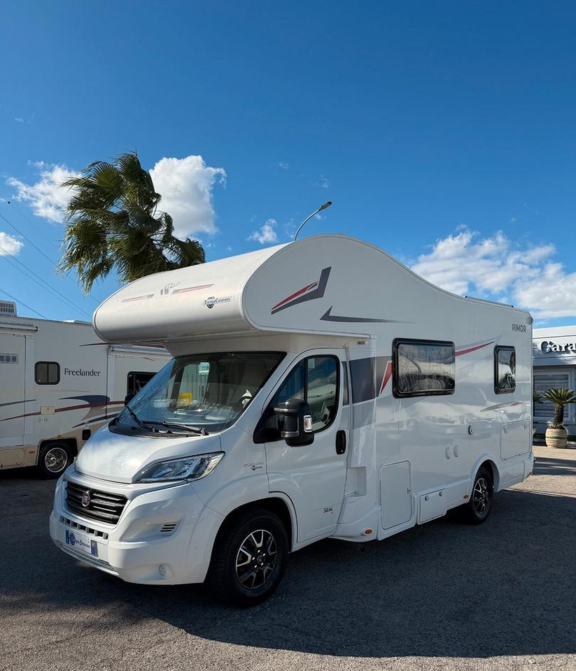 Rimor SEAL 3 - Kamper alcove: foto 3 Rimor SEAL 3 - Kamper alcove: foto 3