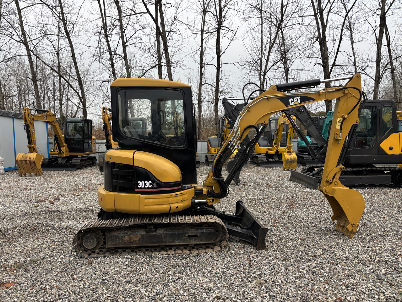CAT 303 CR Caterpillar 303CCR imported excavator - Miniekskavator: foto 1 CAT 303 CR Caterpillar 303CCR imported excavator - Miniekskavator: foto 1