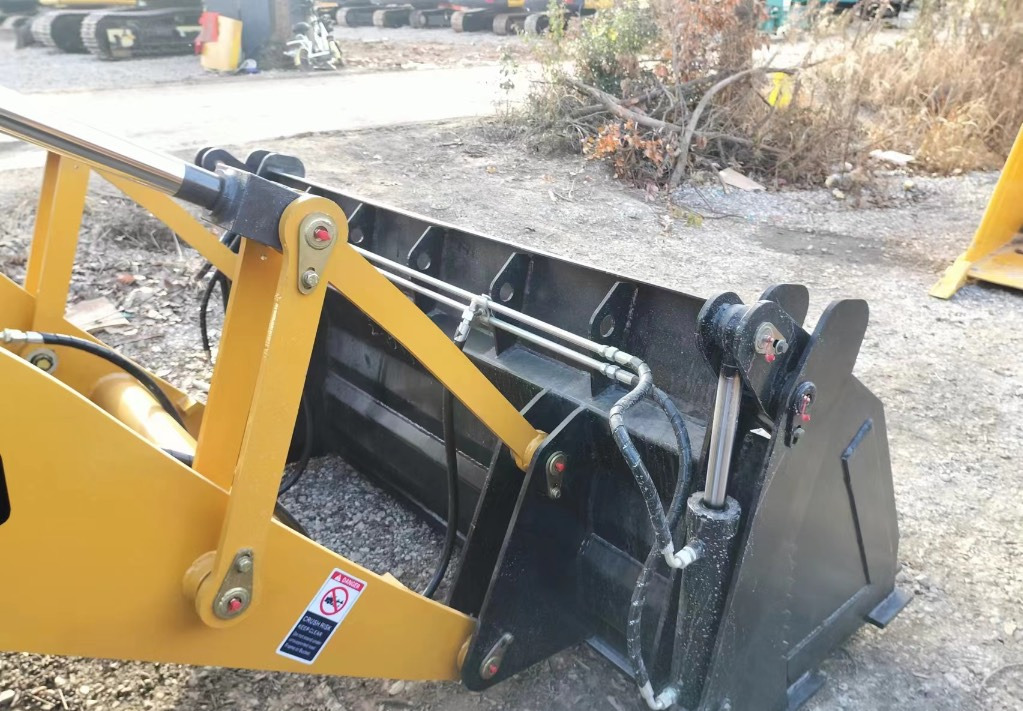 CAT 420 F Caterpillar 420F backhoe loader - Fadromë me shkarkim nga prapa: foto 5 CAT 420 F Caterpillar 420F backhoe loader - Fadromë me shkarkim nga prapa: foto 5