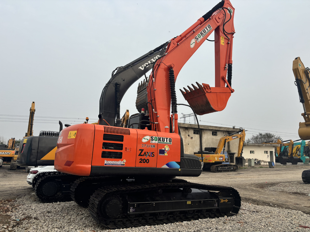 Hitachi Zx200-3 - Ekskavator me zinxhirë: foto 1 Hitachi Zx200-3 - Ekskavator me zinxhirë: foto 1