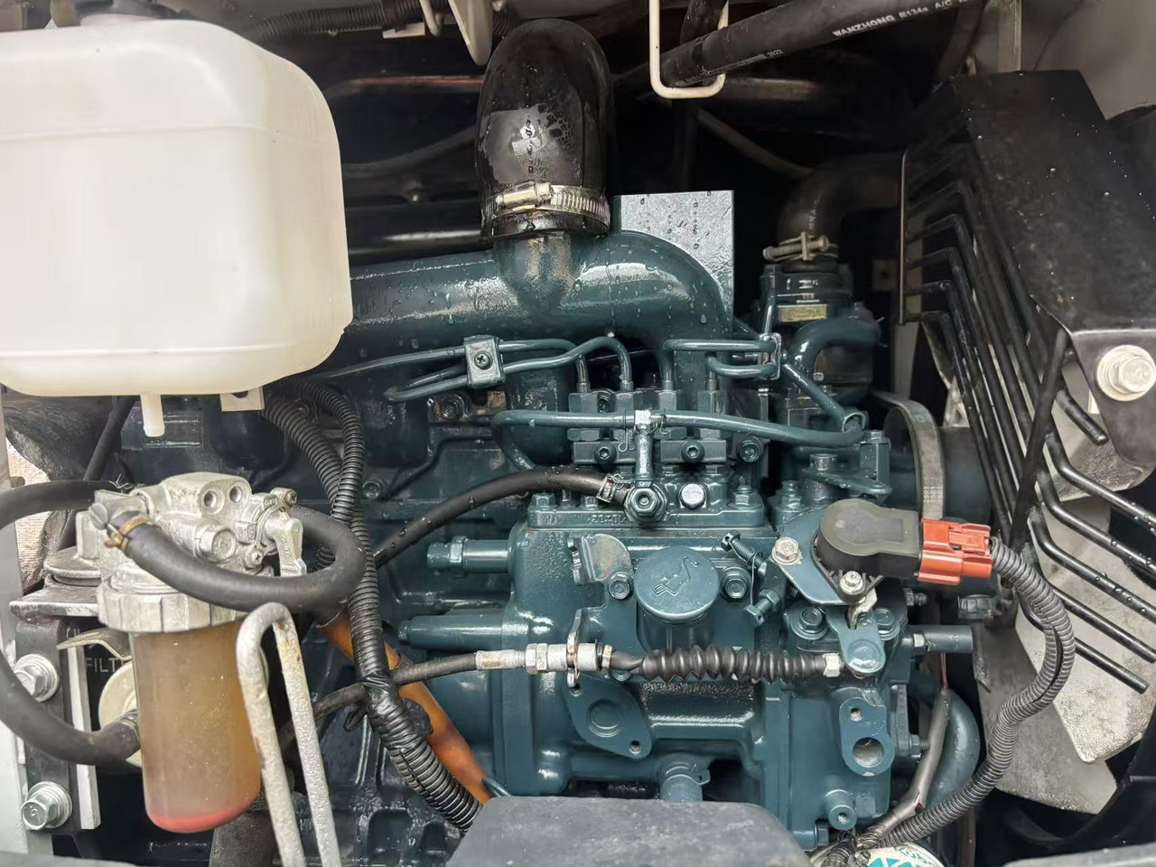 KUBOTA KX057 - Miniekskavator: foto 2 KUBOTA KX057 - Miniekskavator: foto 2