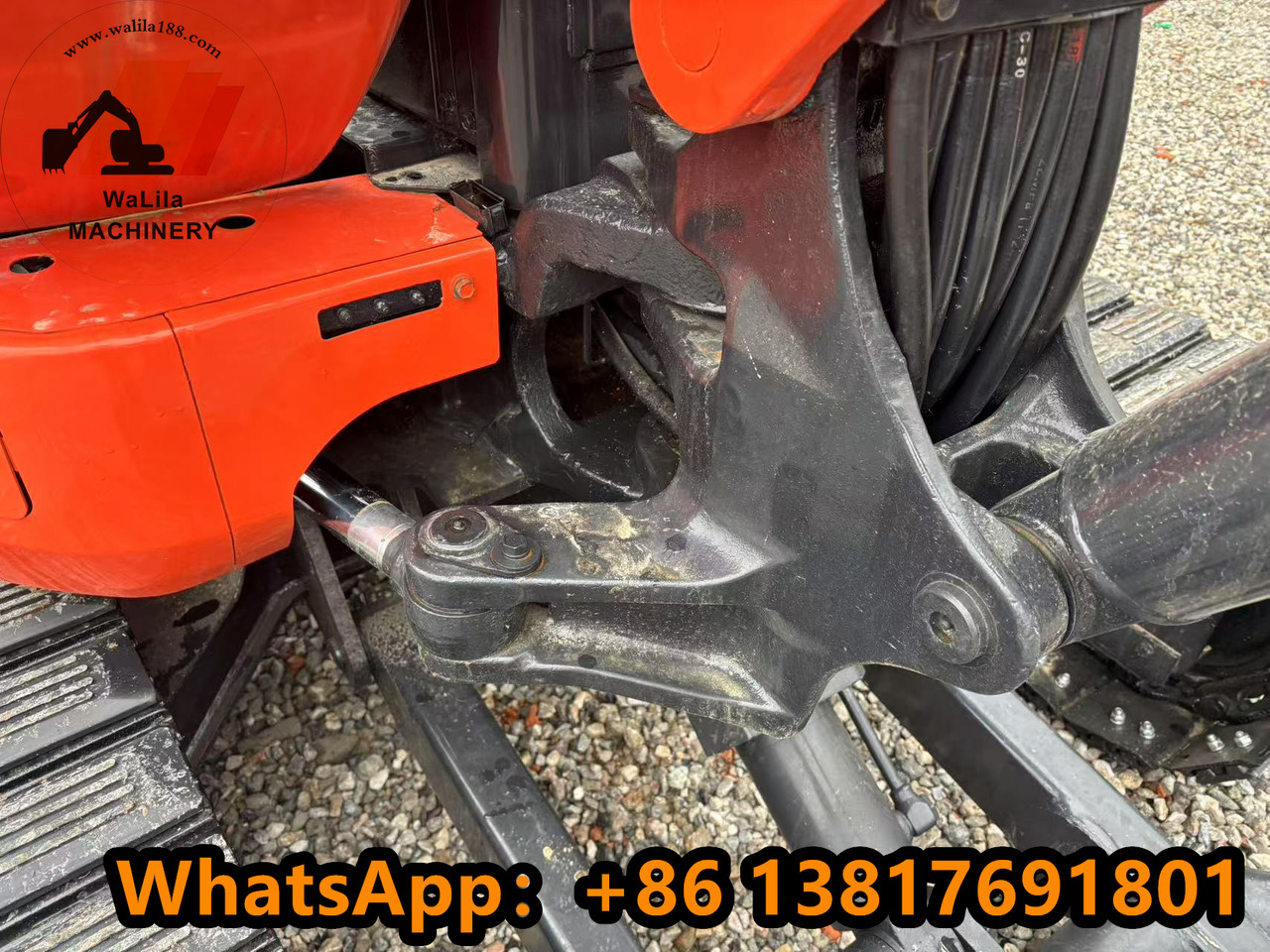 KUBOTA U55-4 - Miniekskavator: foto 2 KUBOTA U55-4 - Miniekskavator: foto 2