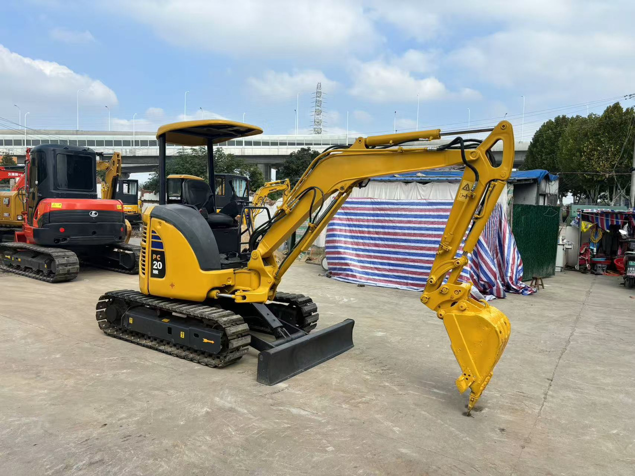 Komatsu Komatsu 20, Komatsu 20 - Miniekskavator: foto 3 Komatsu Komatsu 20, Komatsu 20 - Miniekskavator: foto 3