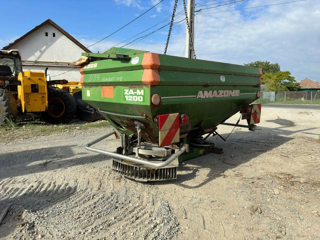 Amazone ZA-M 1200 - Shpërndarës plehu kimik: foto 1 Amazone ZA-M 1200 - Shpërndarës plehu kimik: foto 1